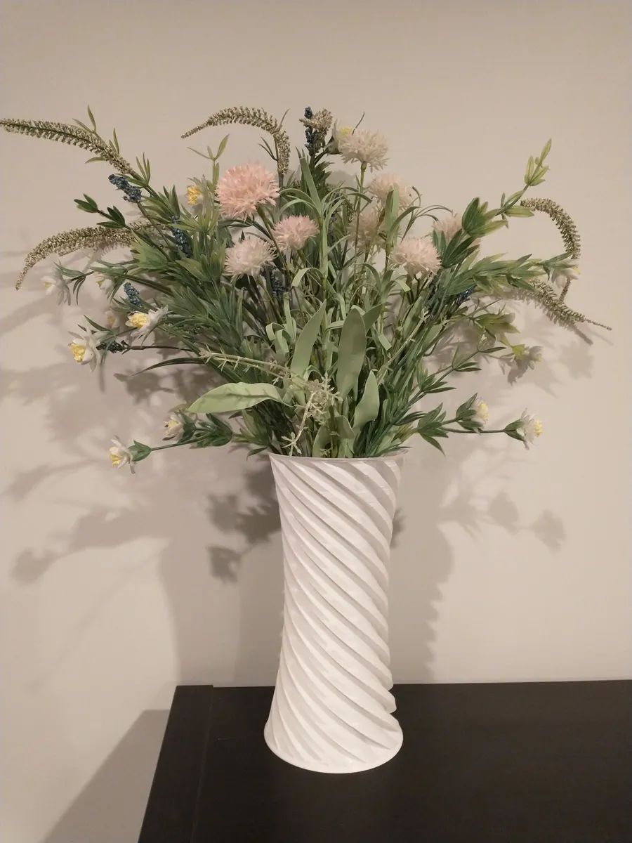 螺旋形花瓶