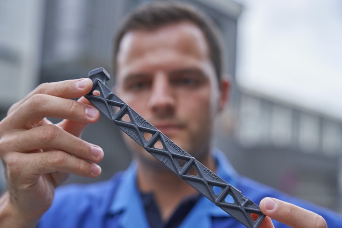 宝马集团3D打印的零部件已达百万 最新产品用于宝马i8跑车